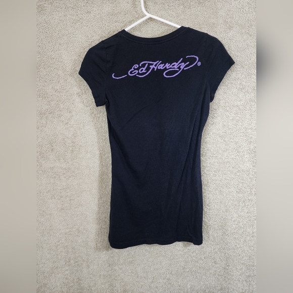 Ed Hardy Black T-Shirt with Red Fish Design - Picture 2 of 5